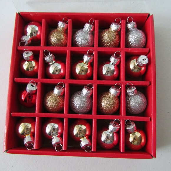 Ashland Macrame Green Christmas Tree With 20 Mini Glitter Glass Ornaments NWT - Picture 14 of 14